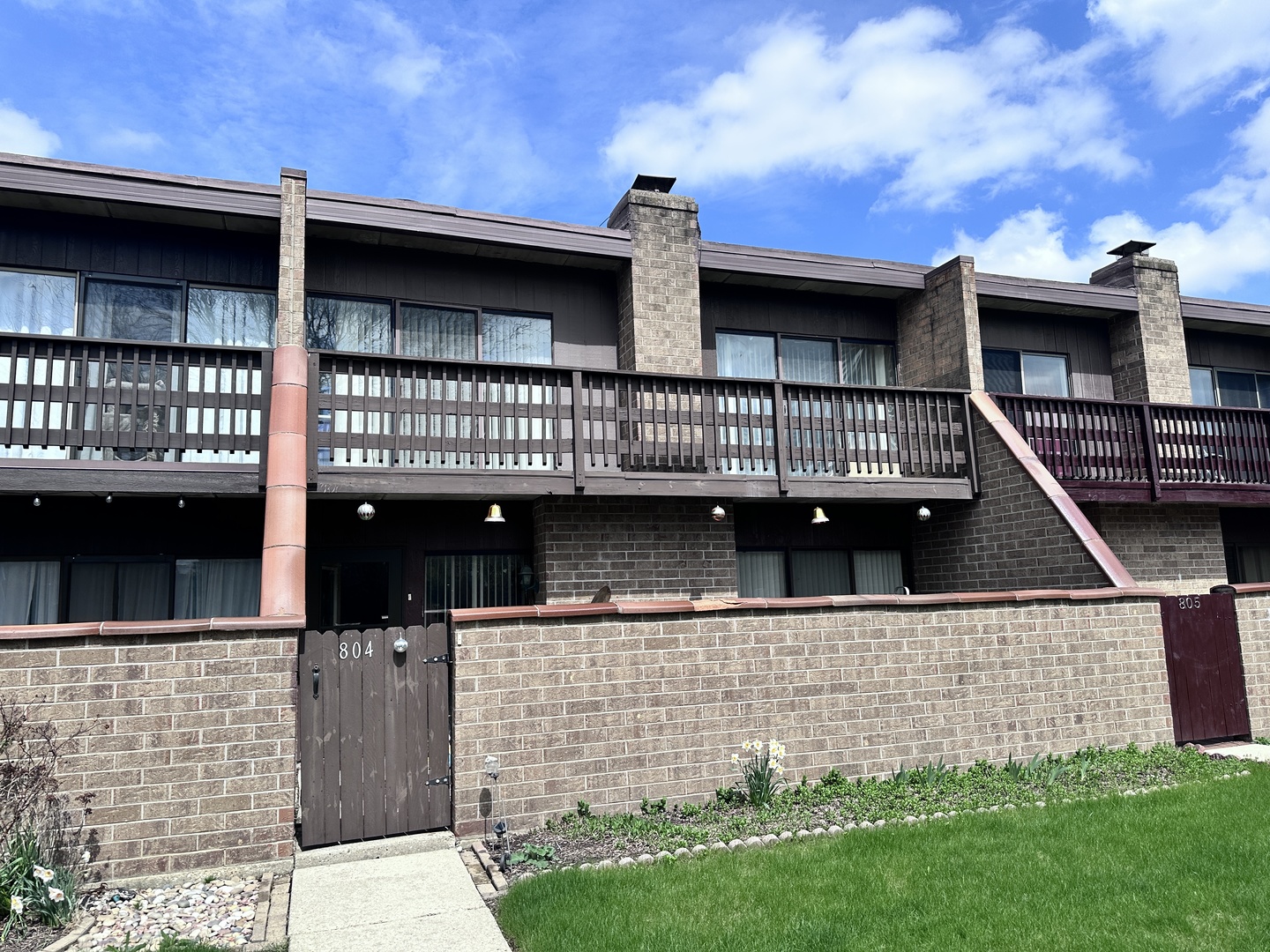 804 Kenneth Circle #804, Elgin, IL 60120