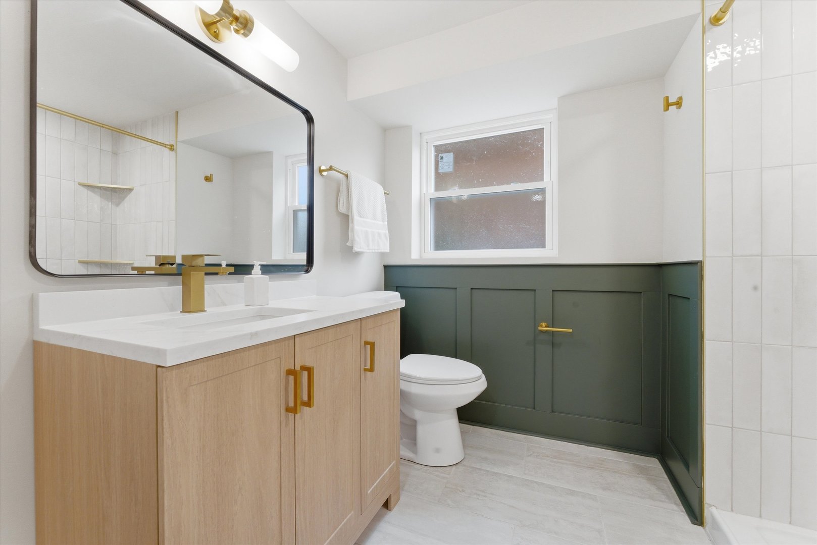 11635 S Bishop Street, Chicago, IL 60643