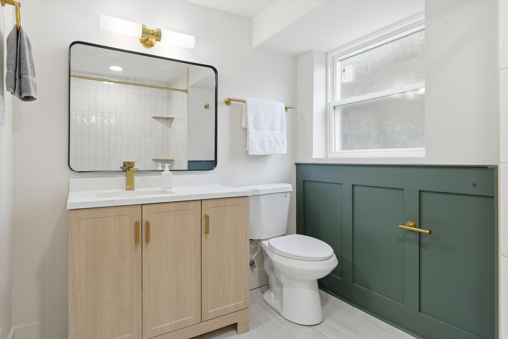 11635 S Bishop Street, Chicago, IL 60643
