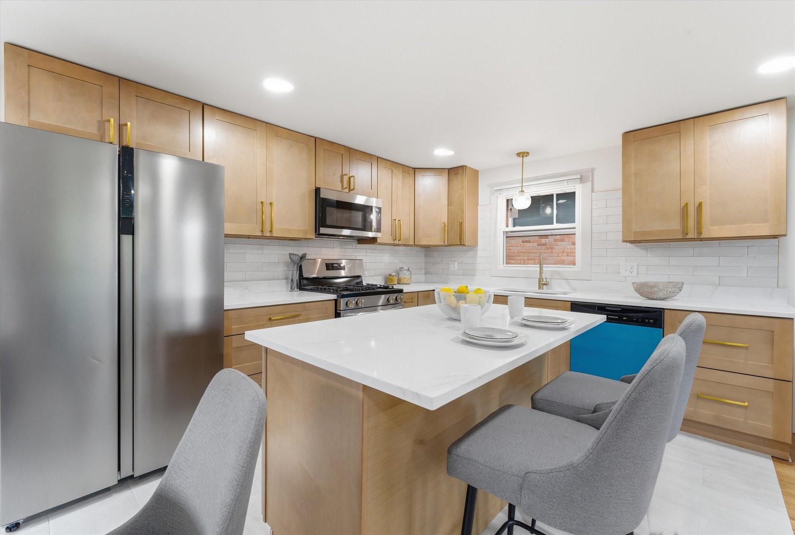 11635 S Bishop Street, Chicago, IL 60643