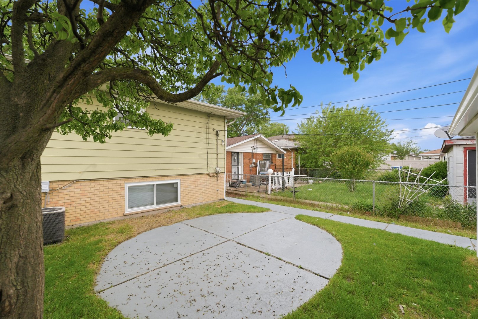 11635 S Bishop Street, Chicago, IL 60643