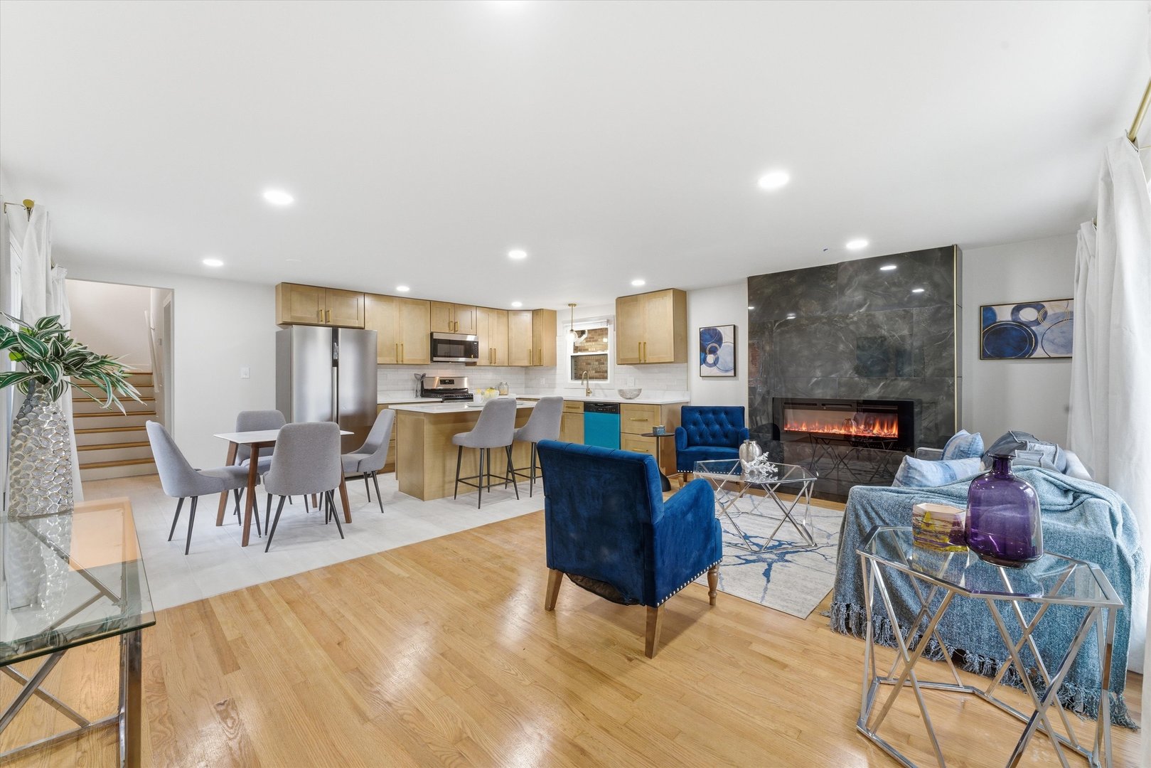 11635 S Bishop Street, Chicago, IL 60643