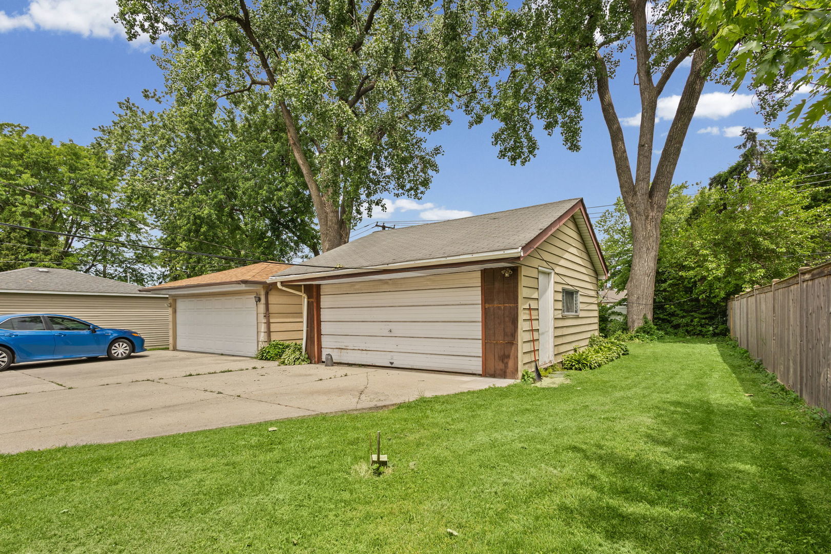 8240 45th Street, Lyons, IL 60534