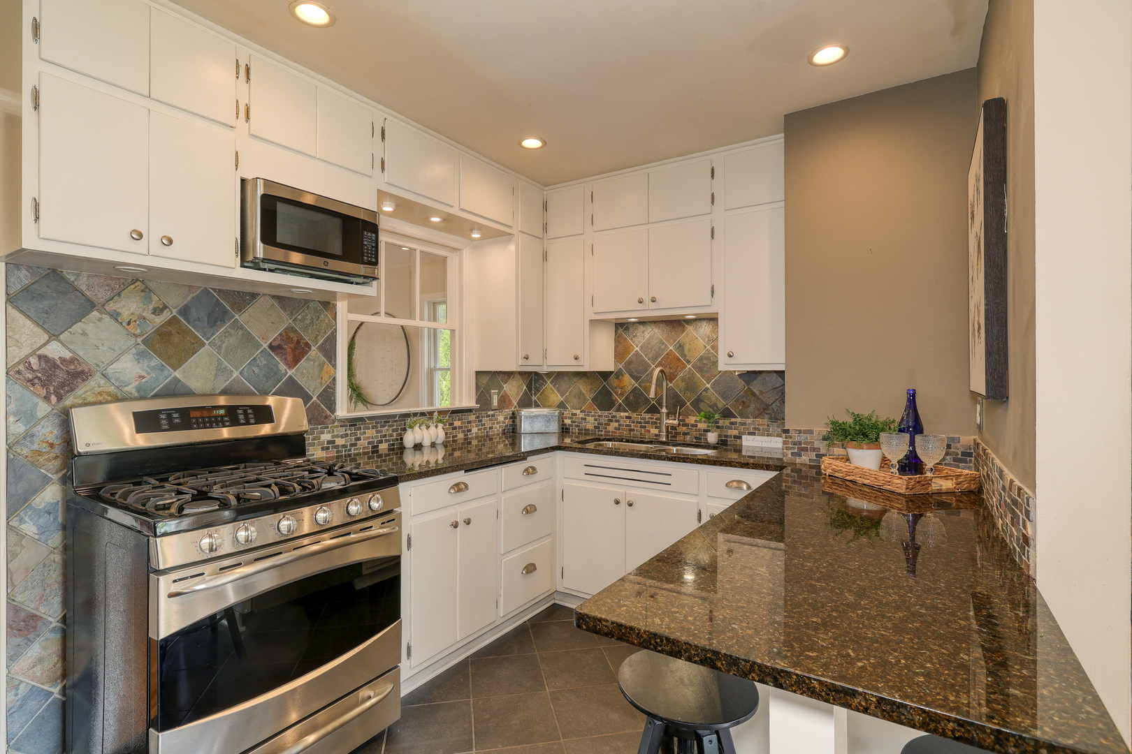 624 N Lincoln Avenue, Geneva, IL 60134