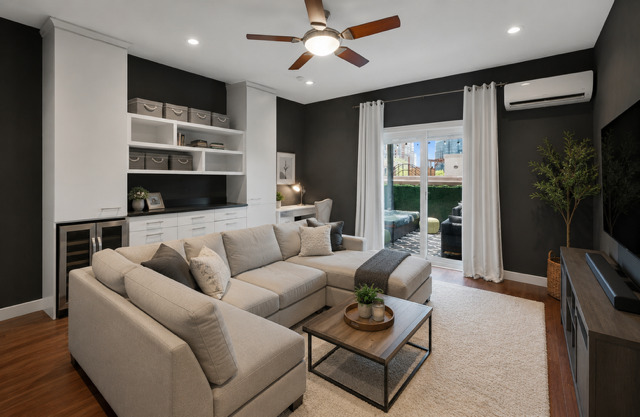 849 N May Street #D, Chicago, IL 60642