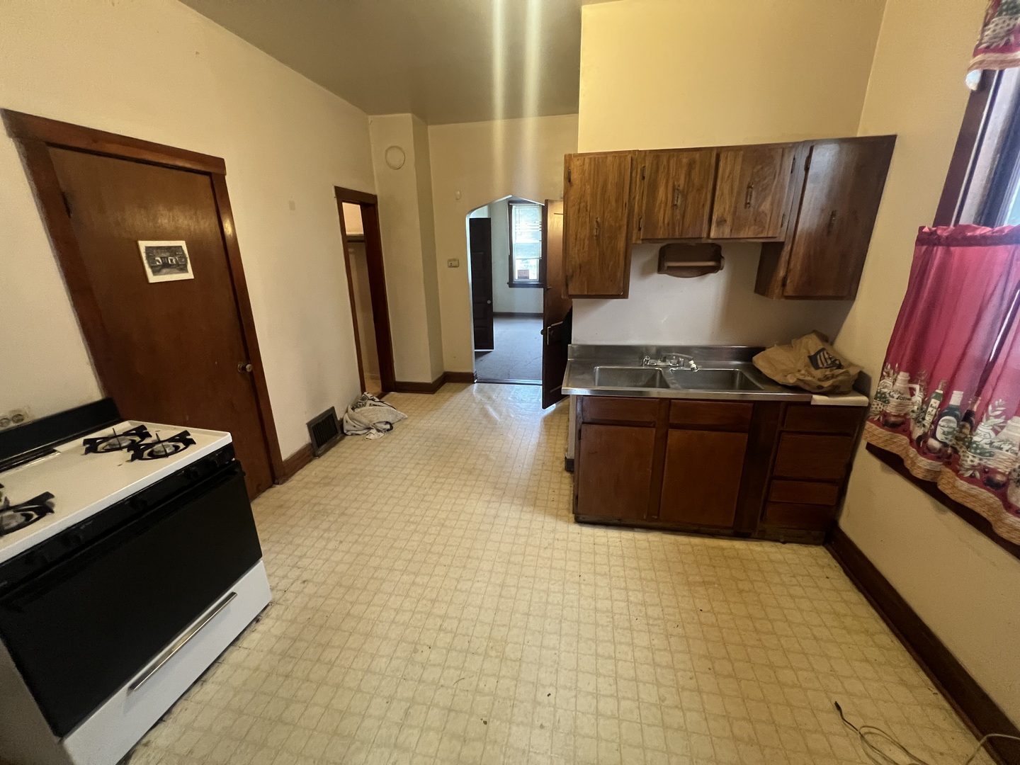2111 W 50th Place, Chicago, IL 60609