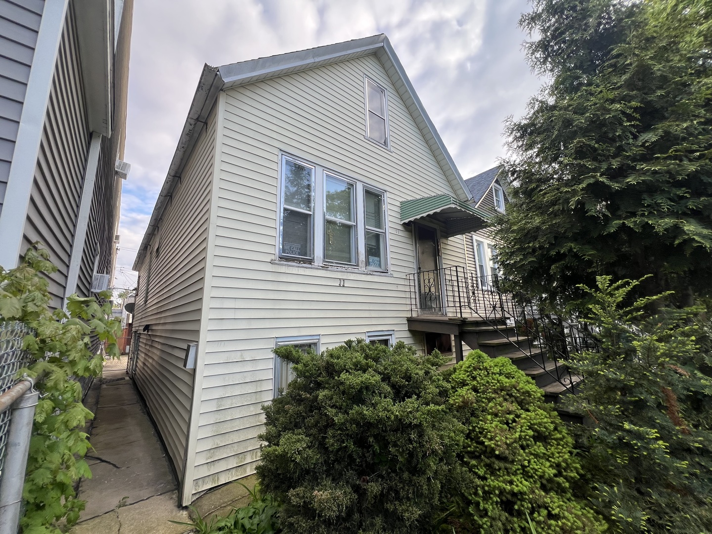 2111 W 50th Place, Chicago, IL 60609