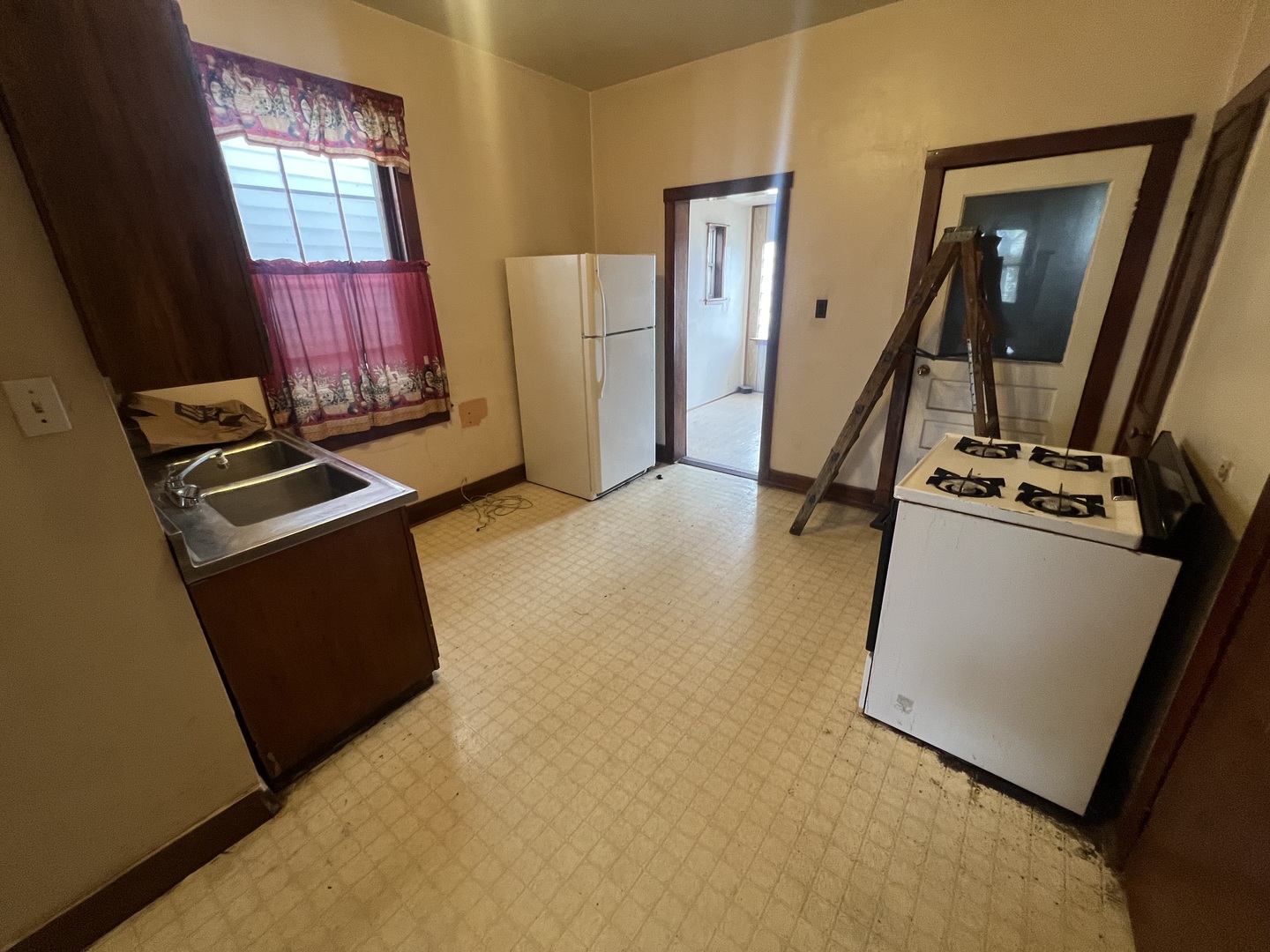 2111 W 50th Place, Chicago, IL 60609