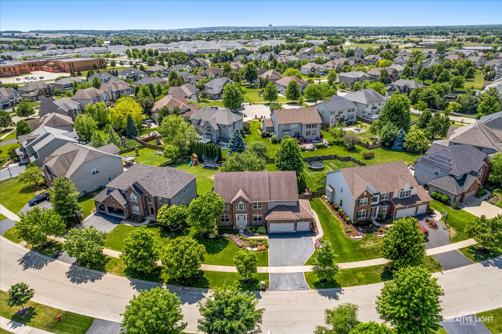 390 Bloomfield Circle, Oswego, IL 60543