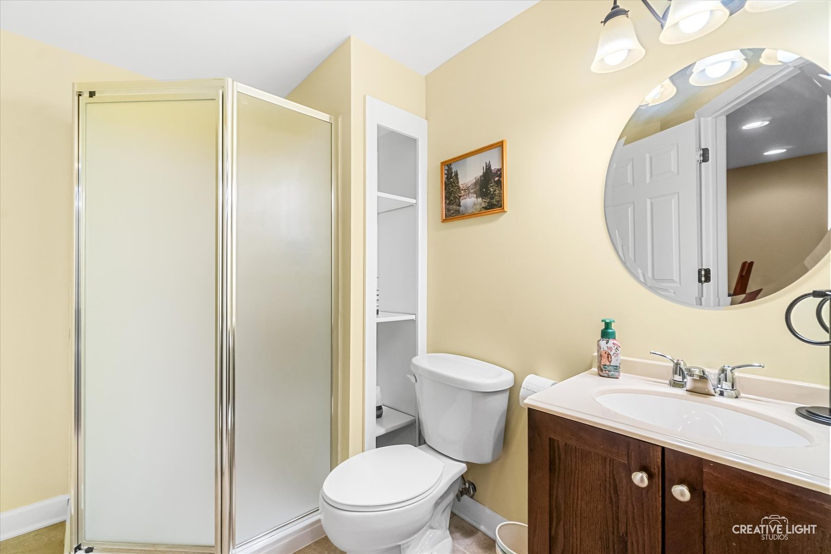390 Bloomfield Circle, Oswego, IL 60543