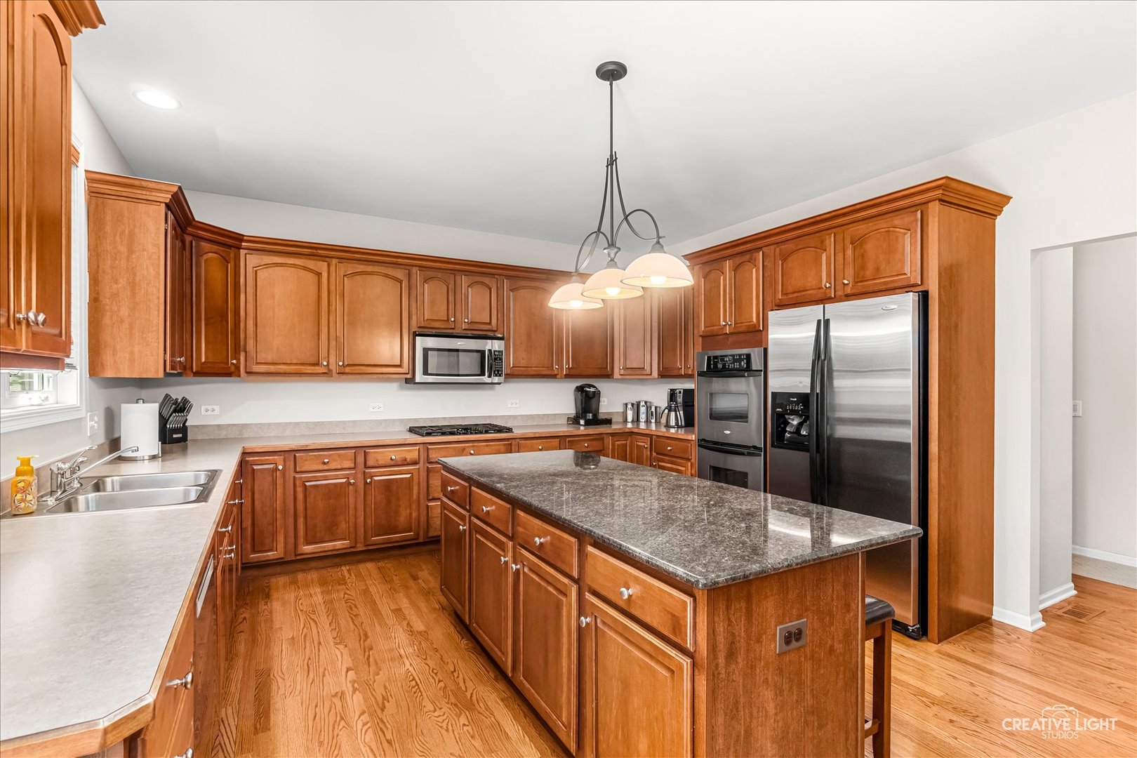 390 Bloomfield Circle, Oswego, IL 60543