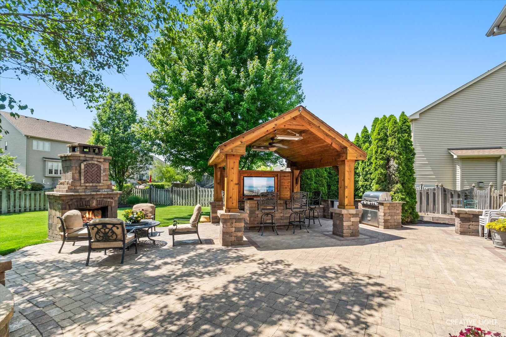 390 Bloomfield Circle, Oswego, IL 60543