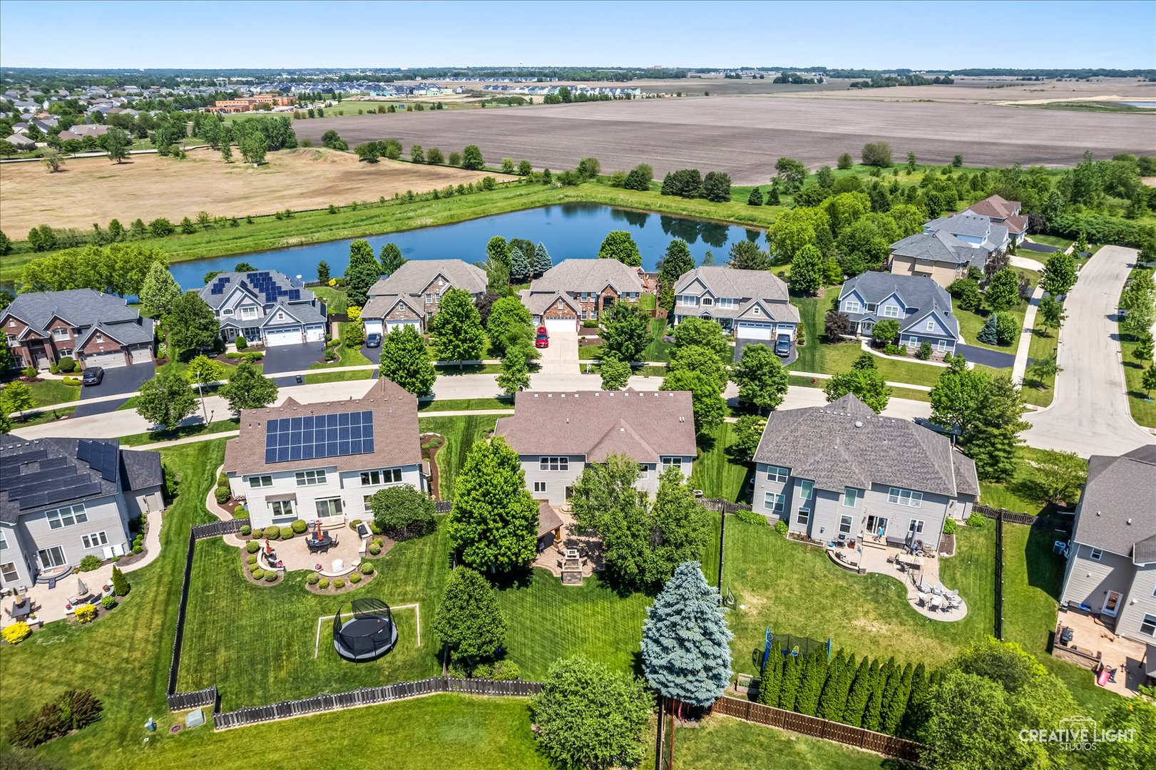 390 Bloomfield Circle, Oswego, IL 60543