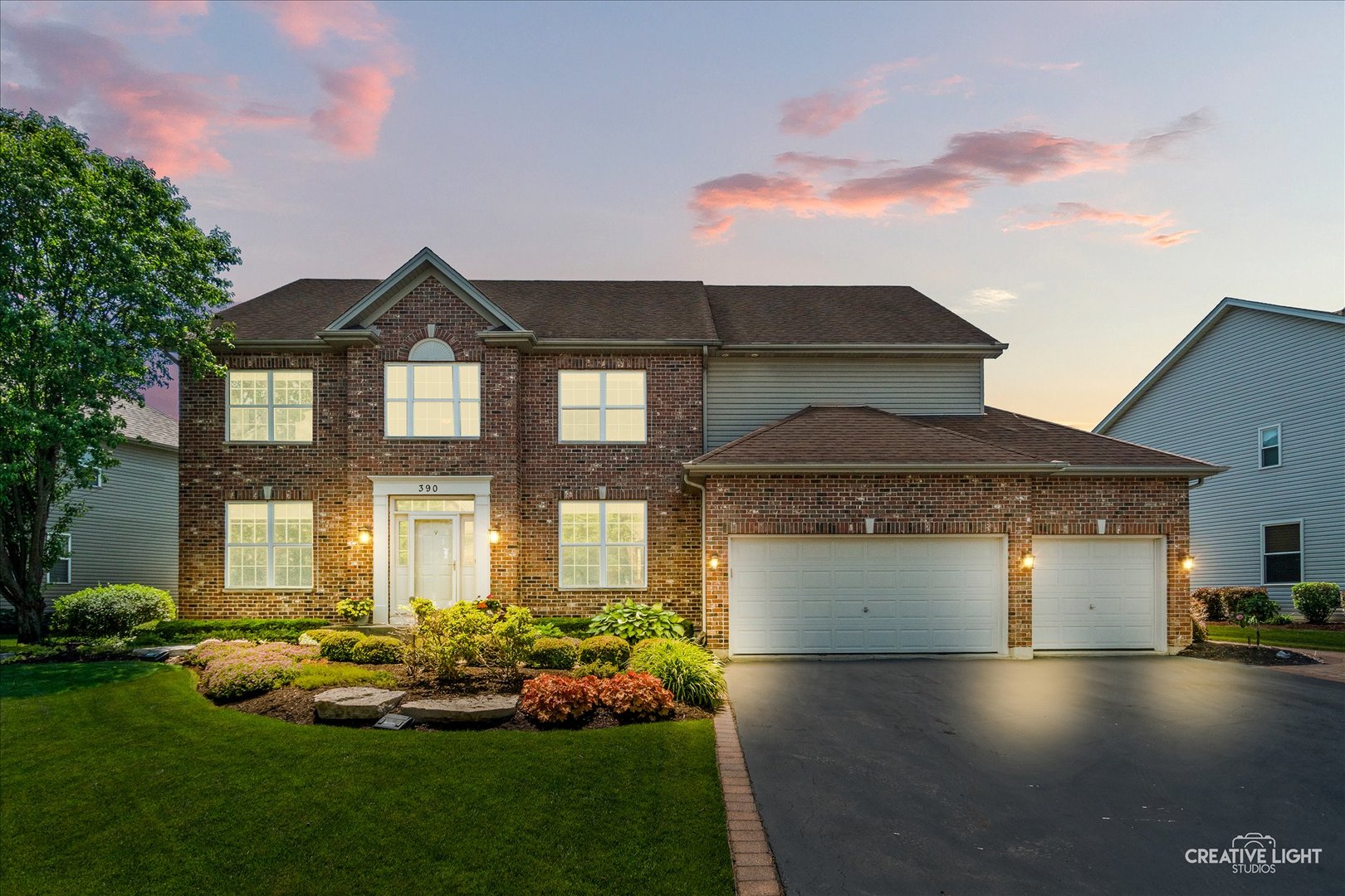 390 Bloomfield Circle, Oswego, IL 60543