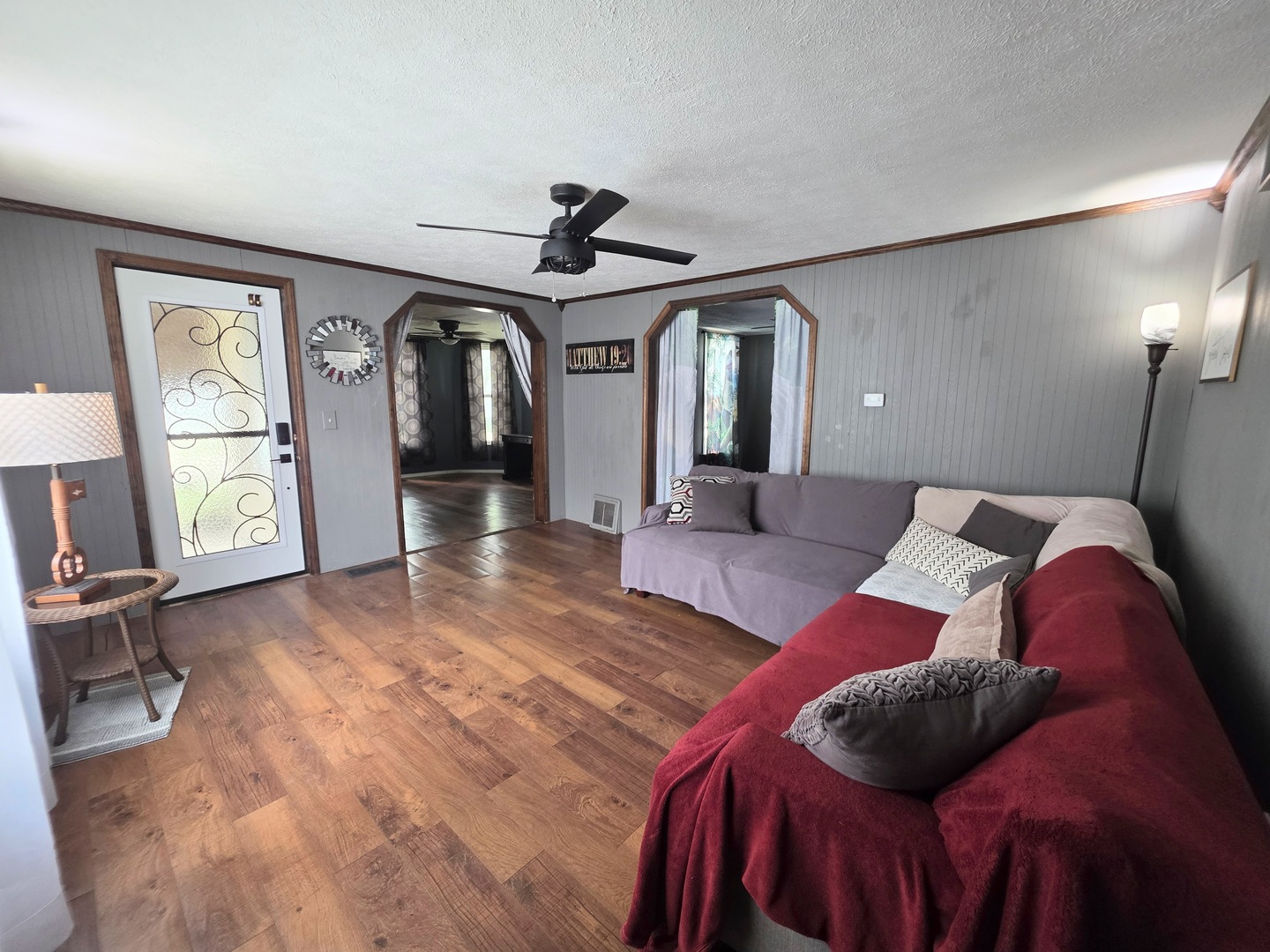 919 E Johnson Street, Clinton, IL 61727