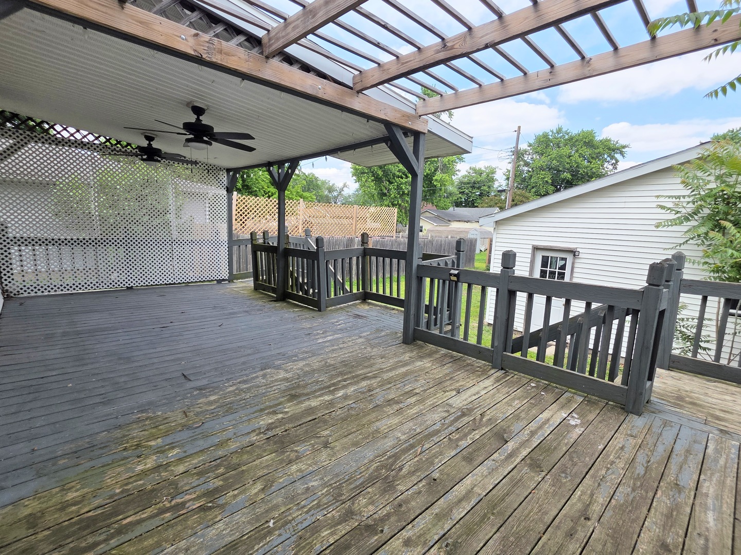 919 E Johnson Street, Clinton, IL 61727