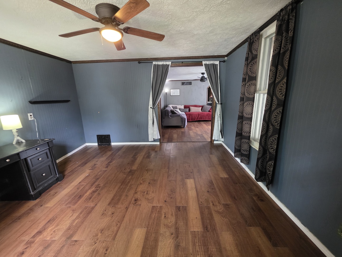 919 E Johnson Street, Clinton, IL 61727
