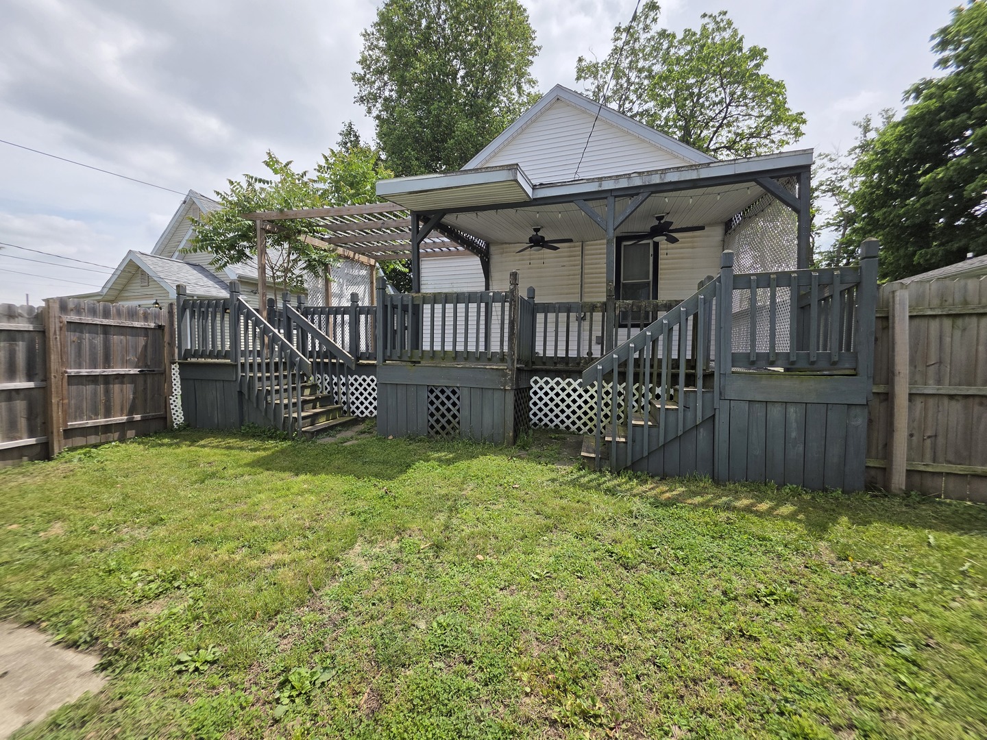 919 E Johnson Street, Clinton, IL 61727