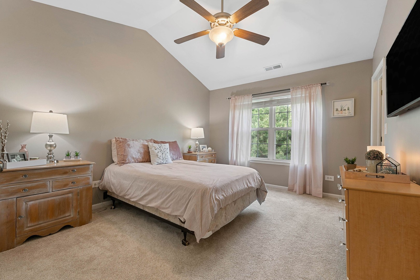 2950 Rutland Circle #0, Naperville, IL 60564