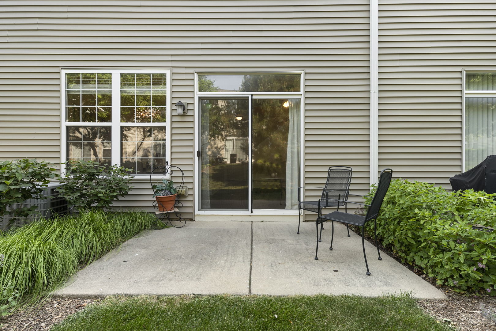 2950 Rutland Circle #0, Naperville, IL 60564