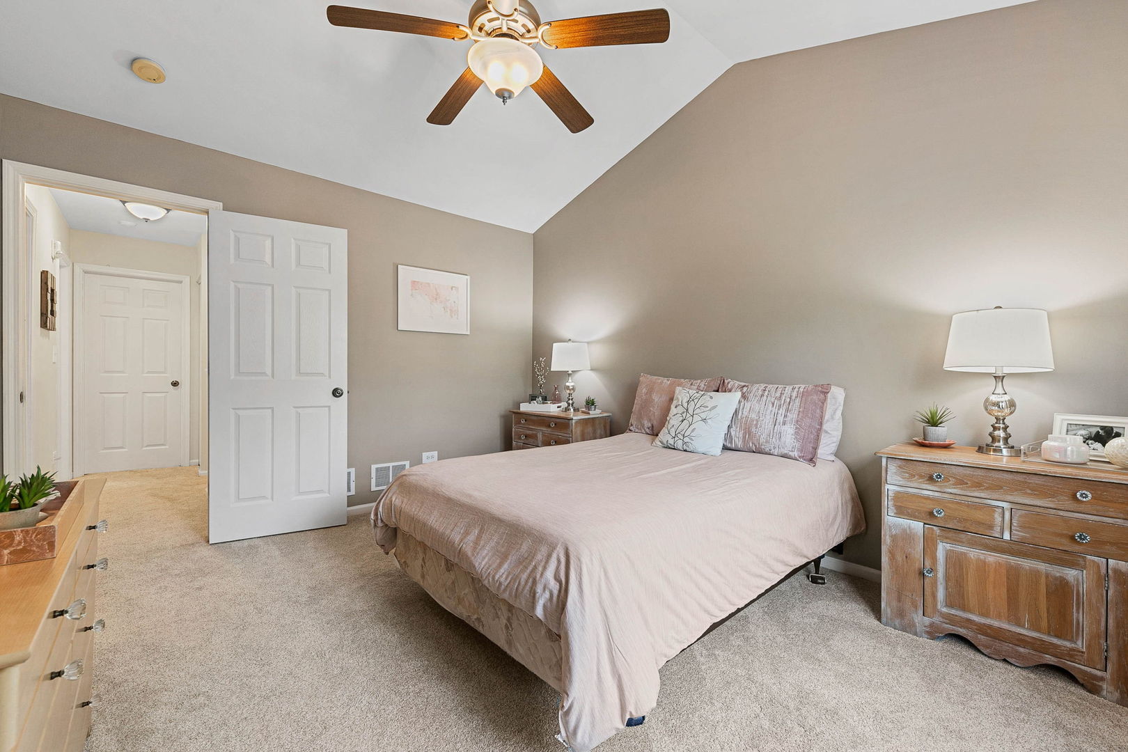 2950 Rutland Circle #0, Naperville, IL 60564