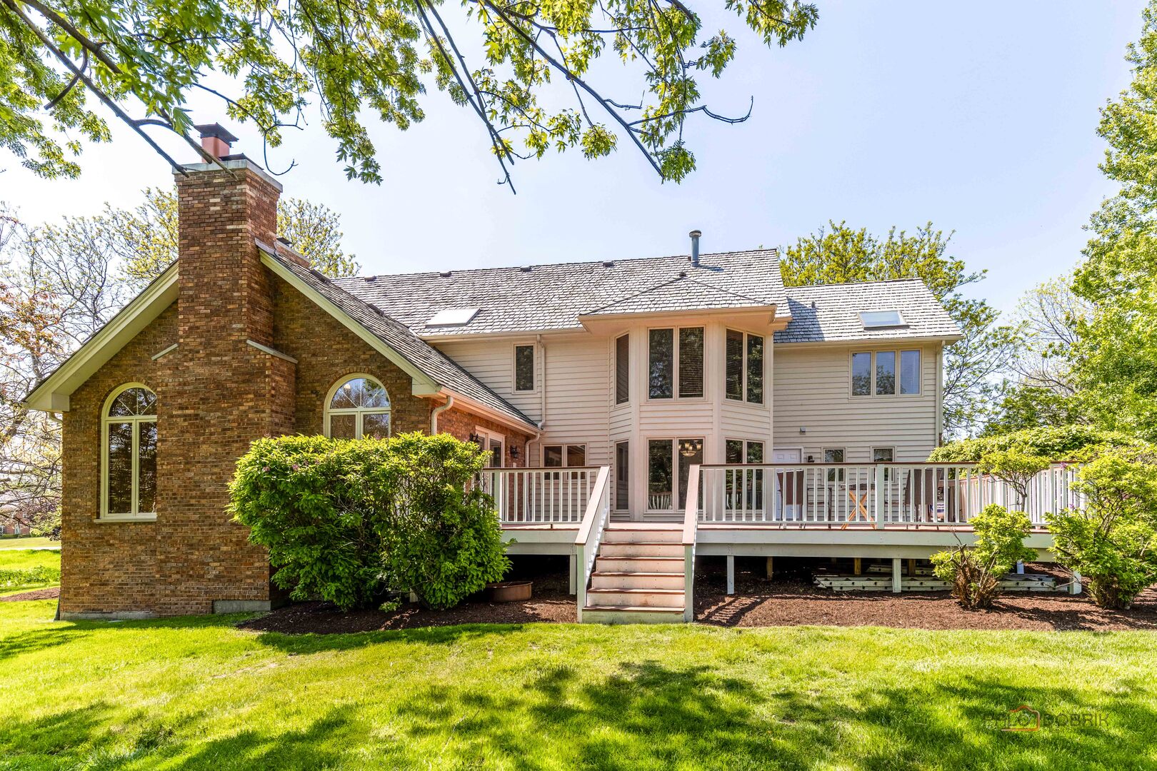 3944 Lakeview Court, Long Grove, IL 60047