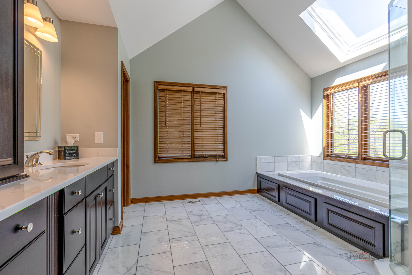 3944 Lakeview Court, Long Grove, IL 60047