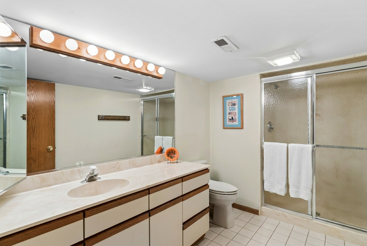 707 Chelsey Court #707, Gurnee, IL 60031