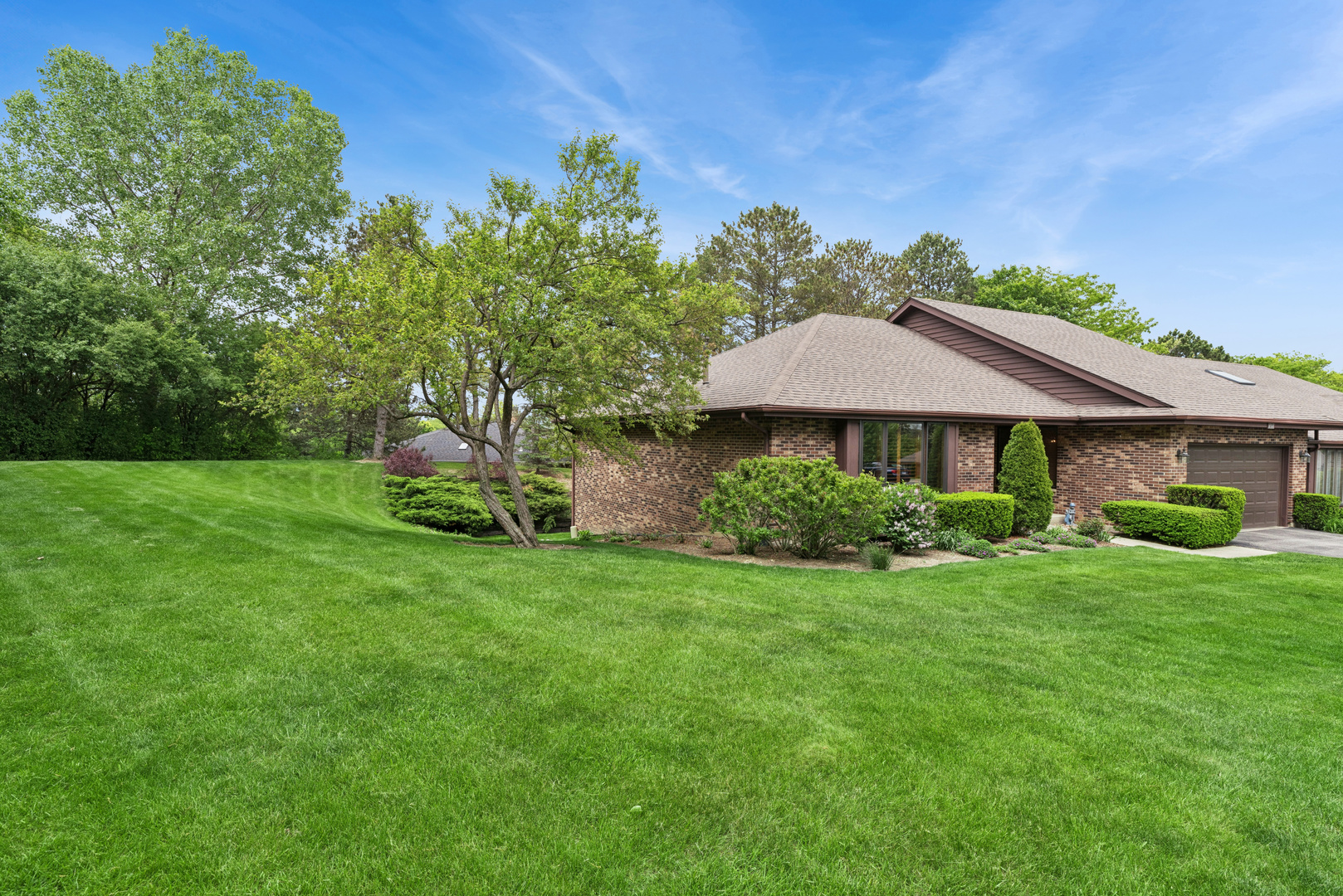 707 Chelsey Court #707, Gurnee, IL 60031