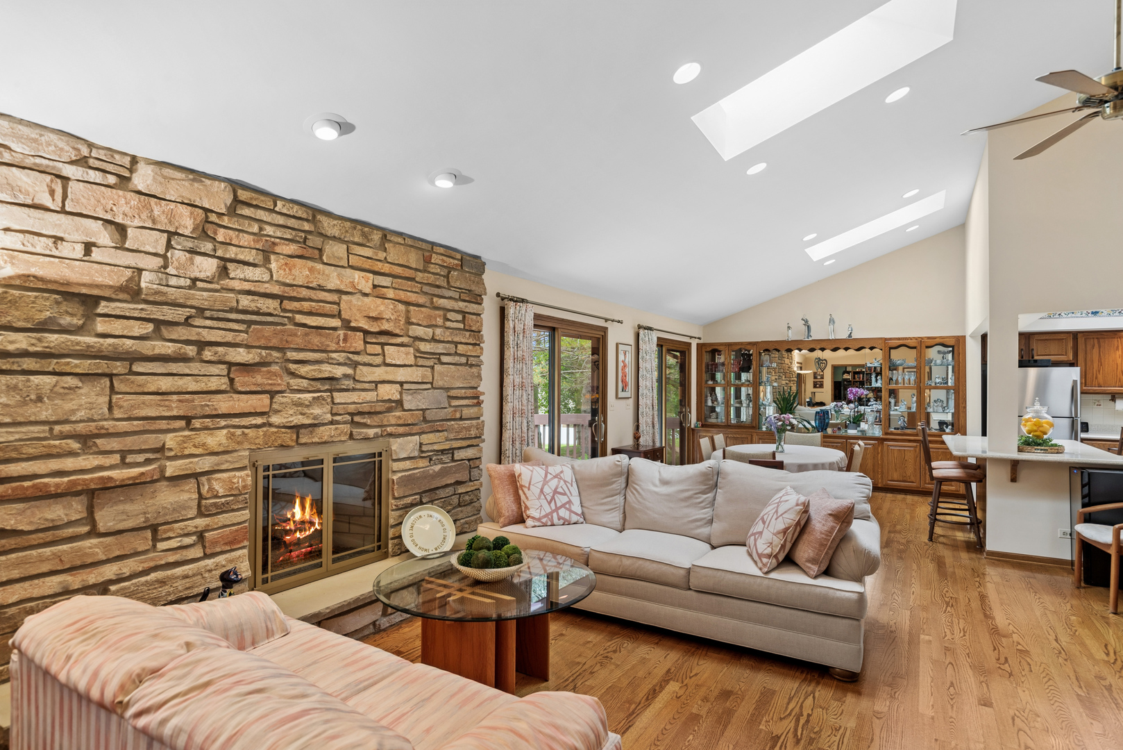 707 Chelsey Court #707, Gurnee, IL 60031