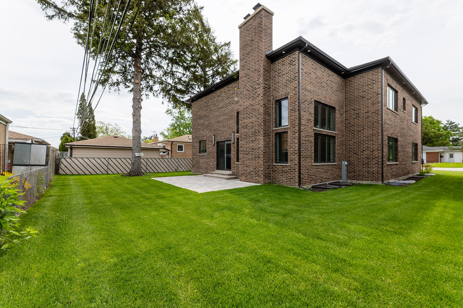 8348 W Farragut Street, Norridge, IL 60706
