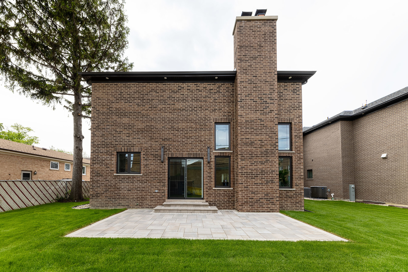 8348 W Farragut Street, Norridge, IL 60706