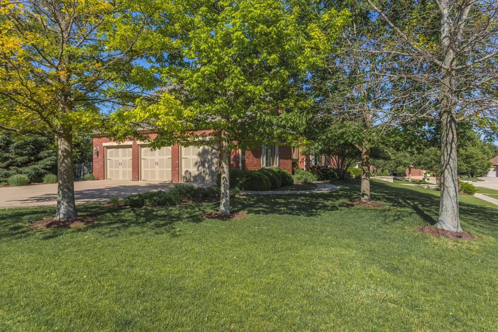 4 Bohrer Court, Bloomington, IL 61704