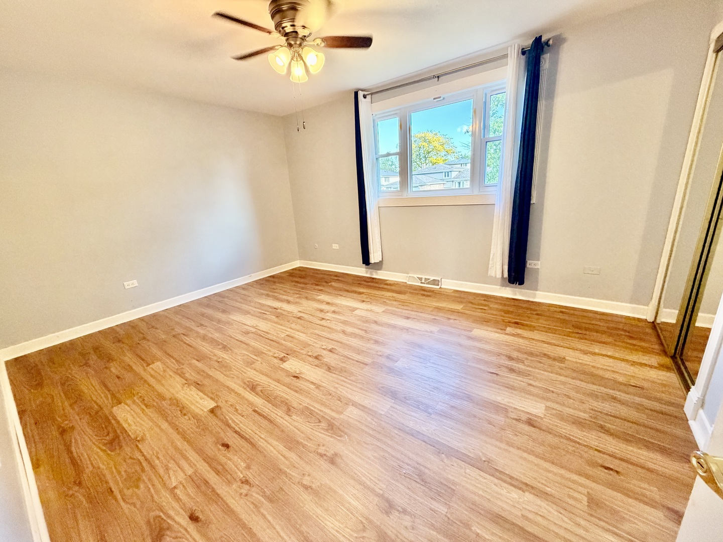 12118 W SOMERSET Road, Orland Park, IL 60467