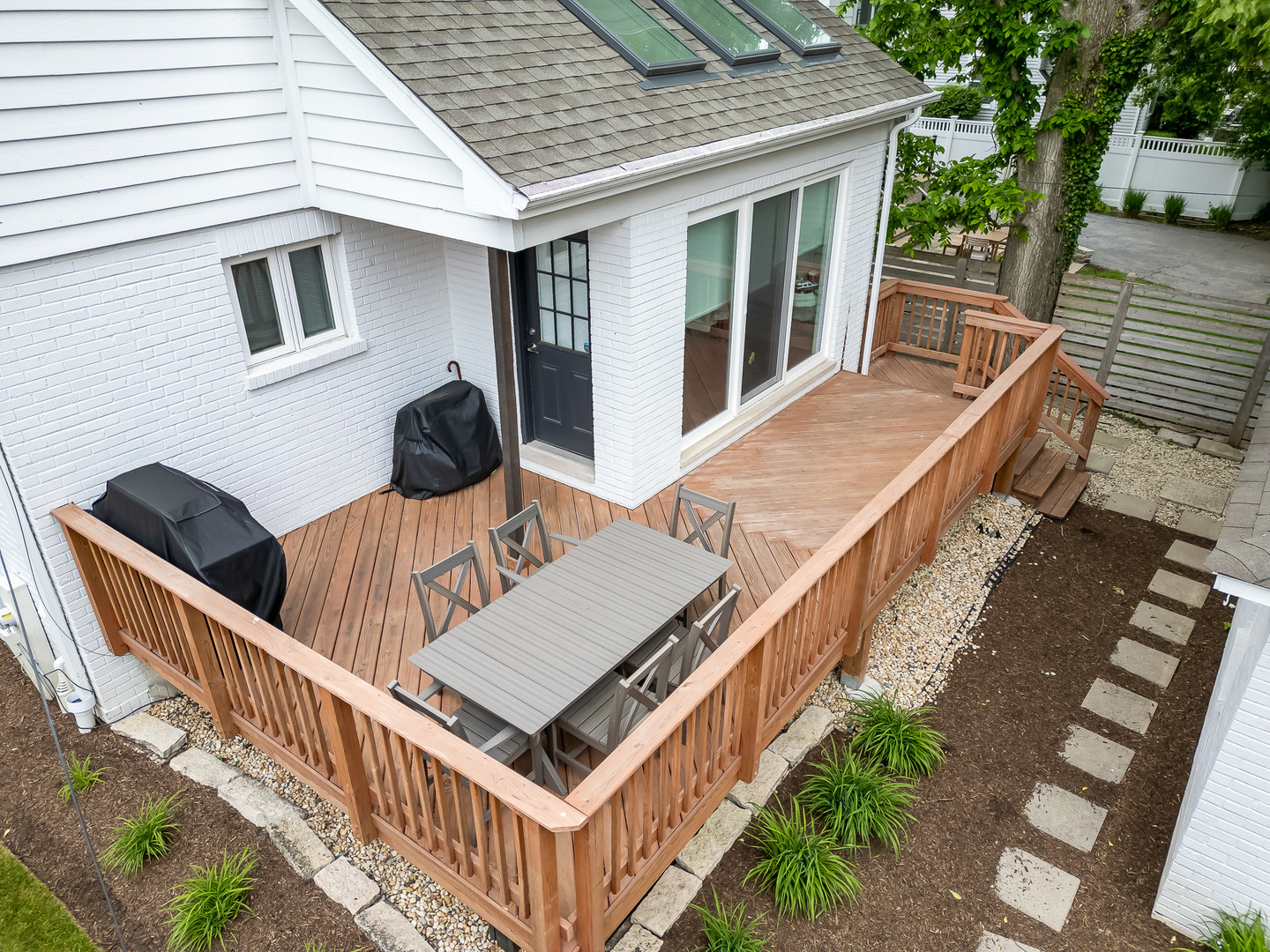9 S Bruner Street, Hinsdale, IL 60521