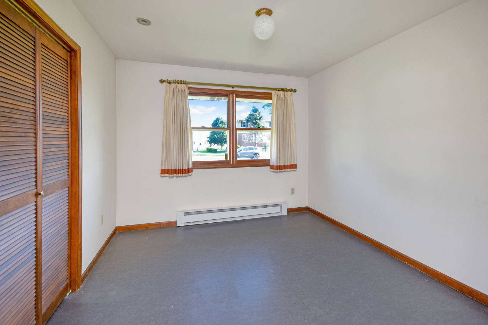710 E Central Avenue, Princeton, IL 61356