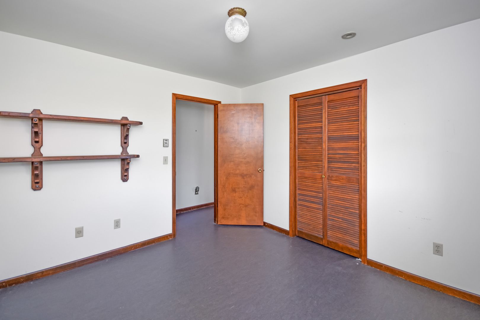 710 E Central Avenue, Princeton, IL 61356