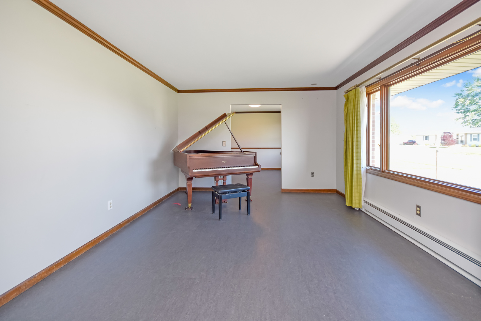 710 E Central Avenue, Princeton, IL 61356