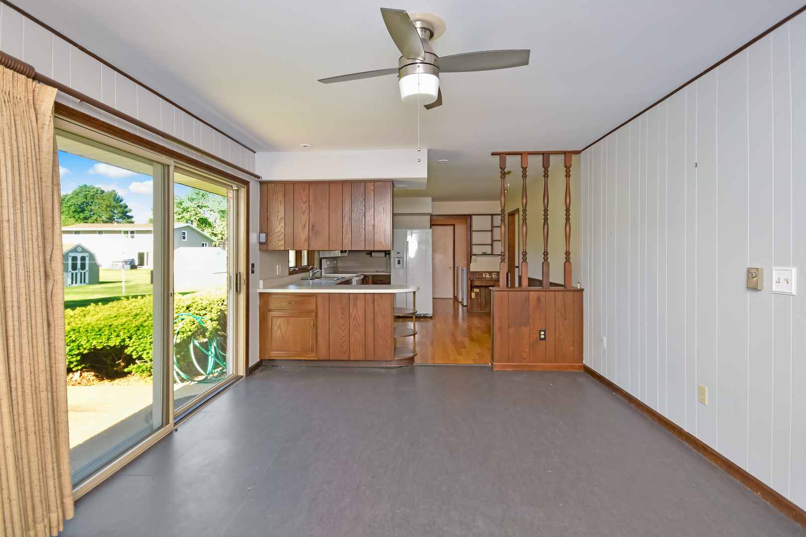 710 E Central Avenue, Princeton, IL 61356