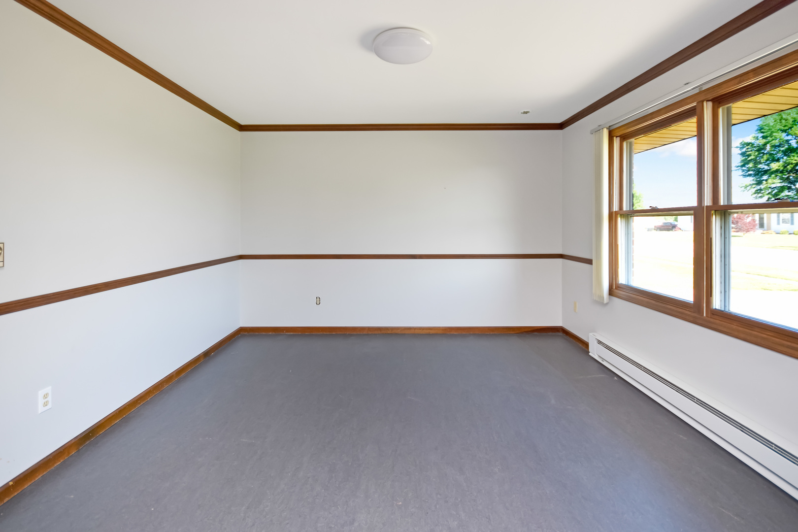 710 E Central Avenue, Princeton, IL 61356