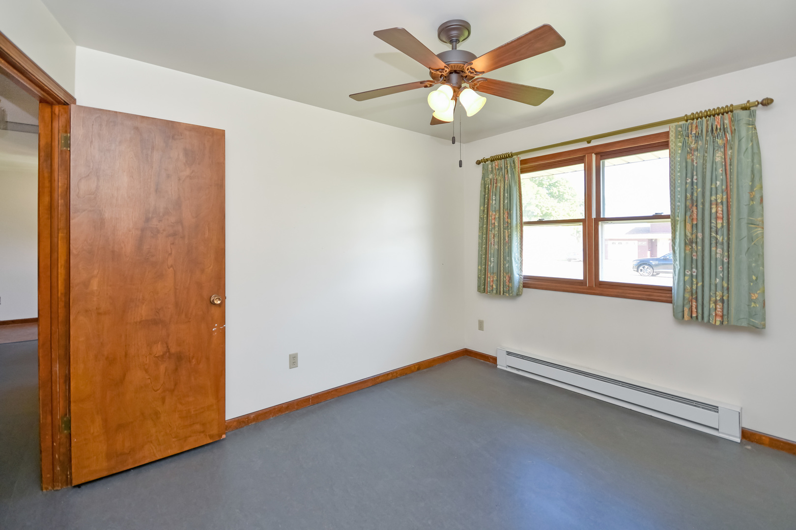 710 E Central Avenue, Princeton, IL 61356