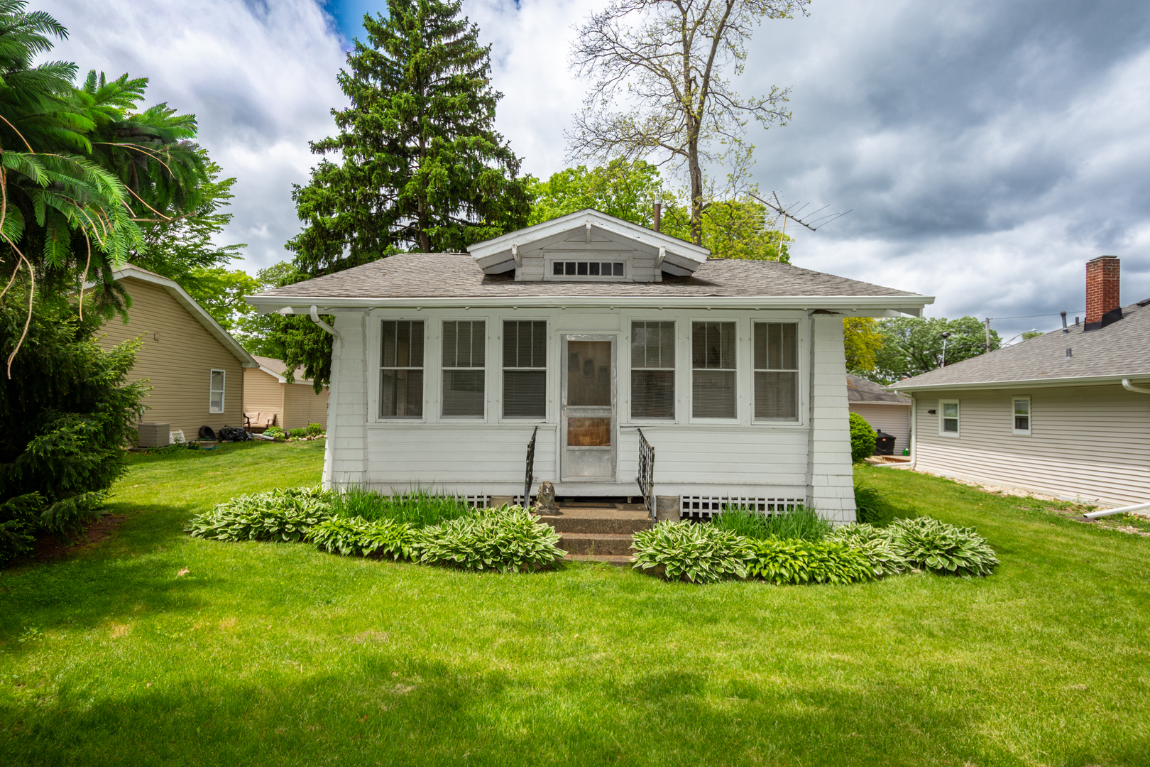 42986 N Lenora Street, Antioch, IL 60002