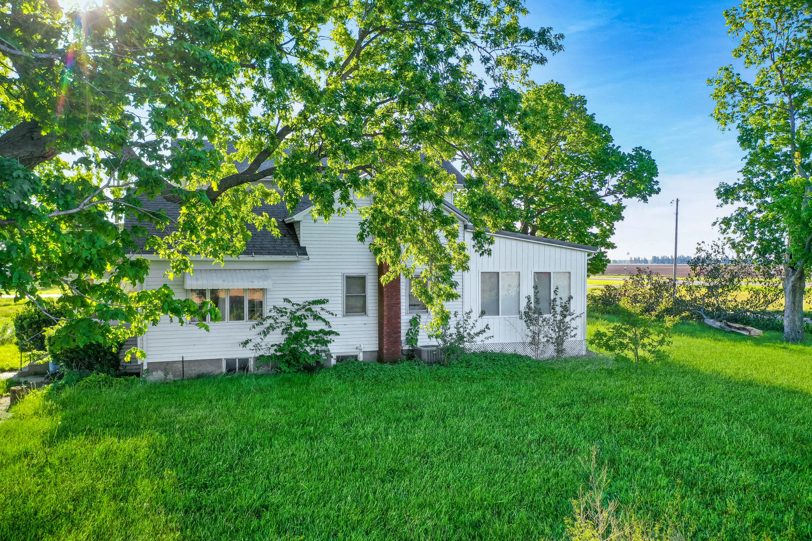 14999 1600 East Street, Princeton, IL 61356