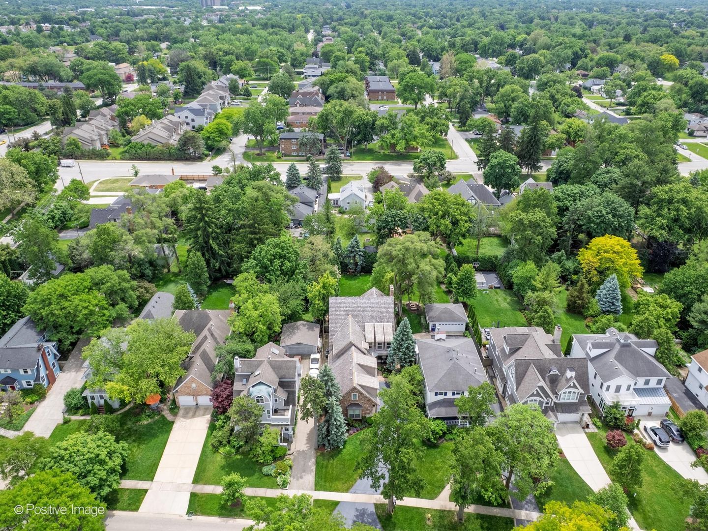 325 Ruby Street, Clarendon Hills, IL 60514