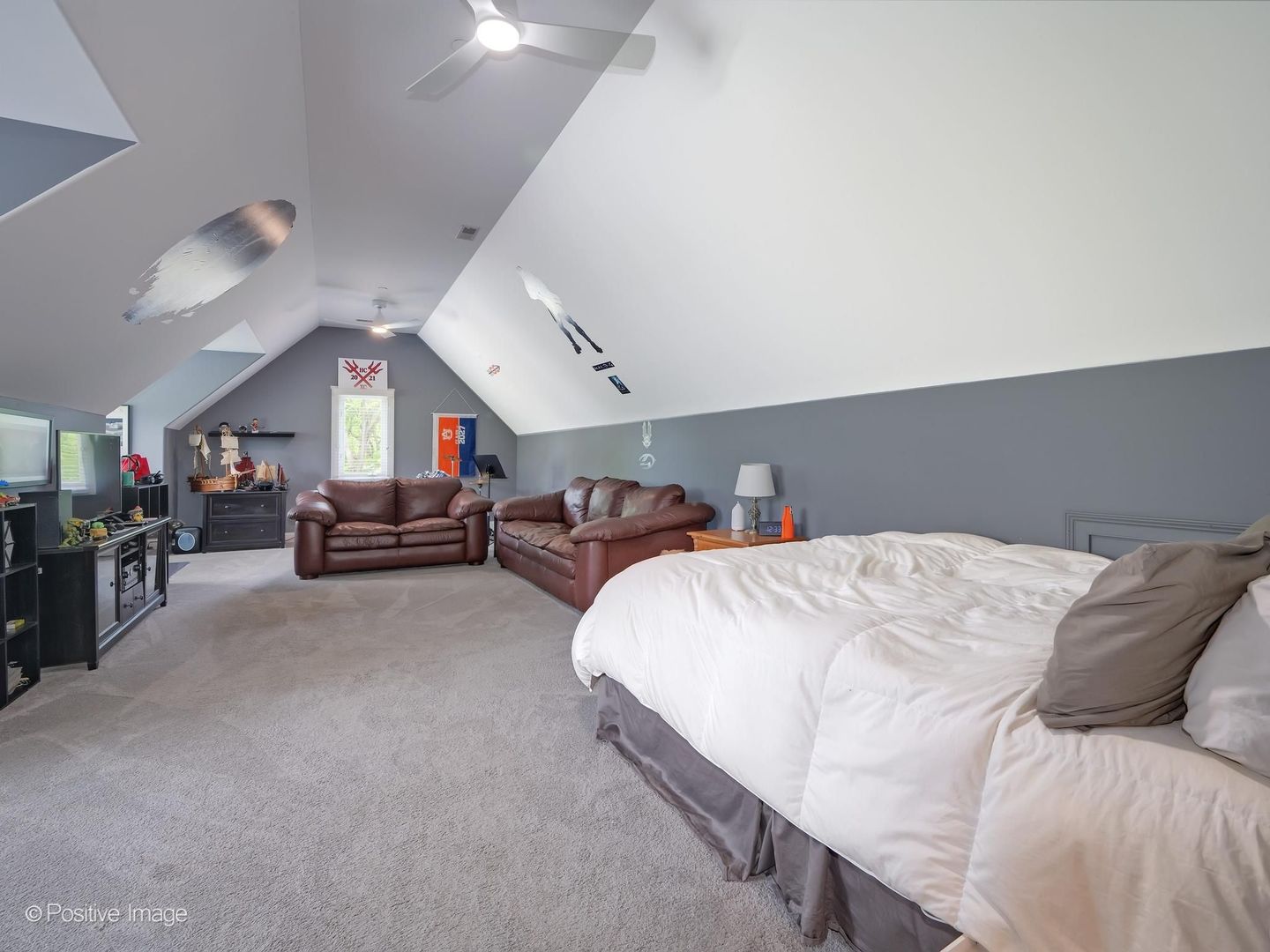325 Ruby Street, Clarendon Hills, IL 60514