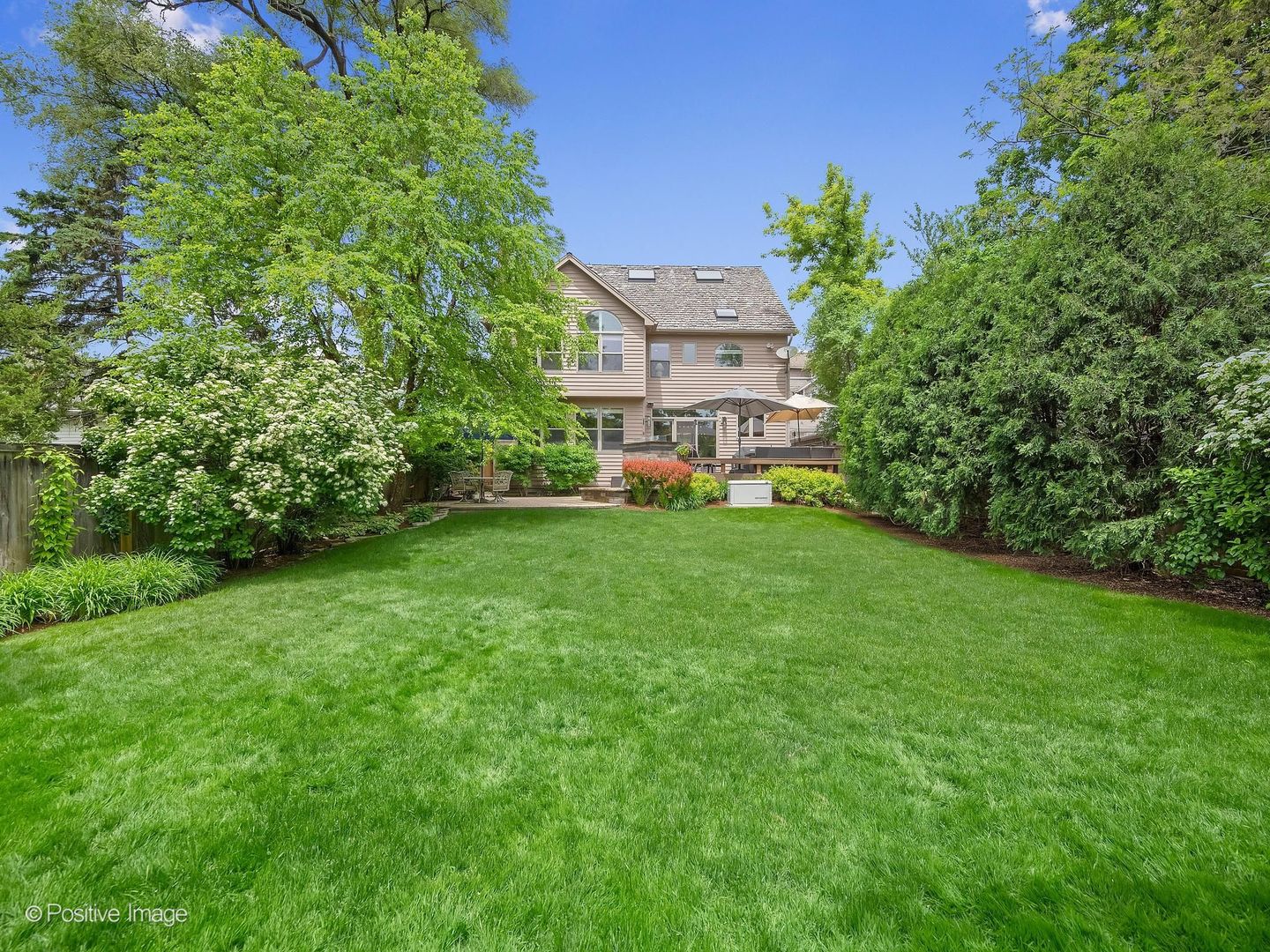 325 Ruby Street, Clarendon Hills, IL 60514