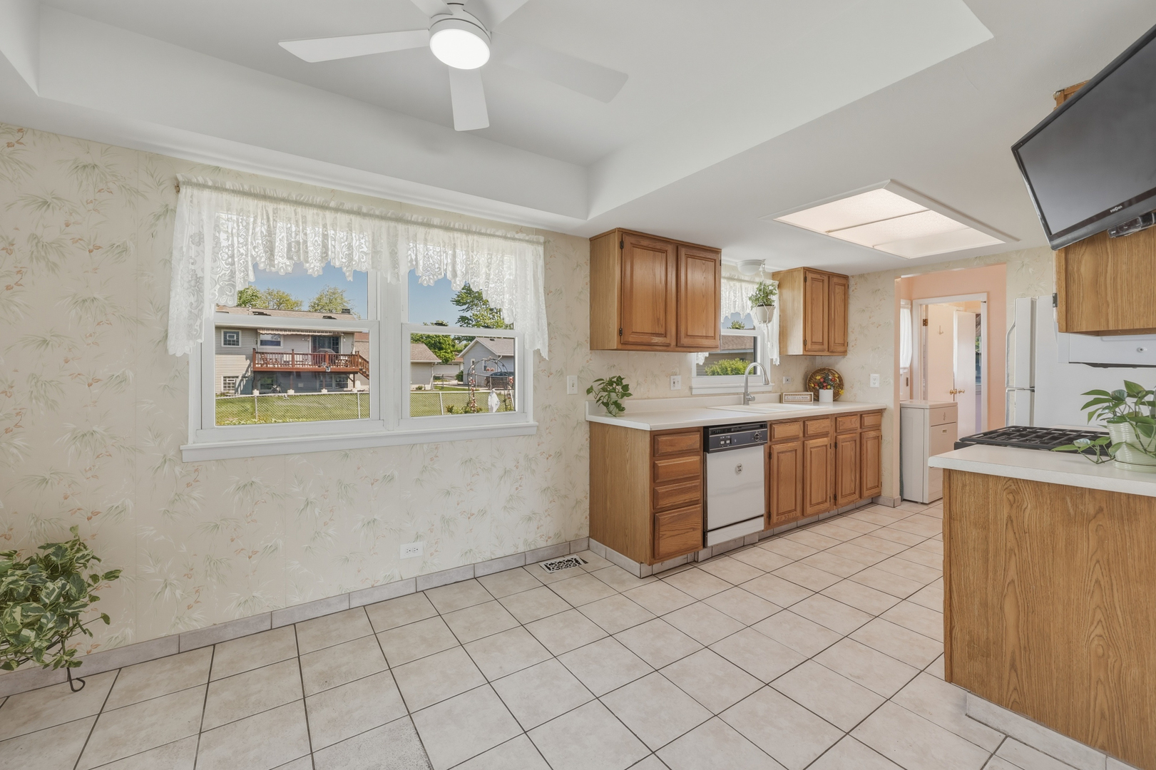 356 Banbury Avenue, Elk Grove Village, IL 60007