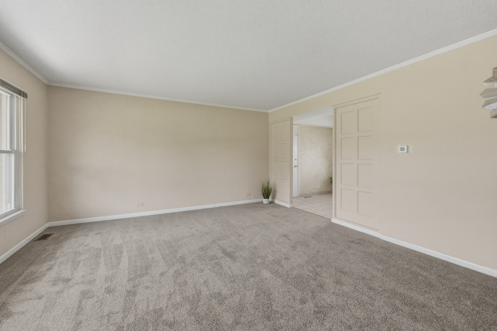 356 Banbury Avenue, Elk Grove Village, IL 60007