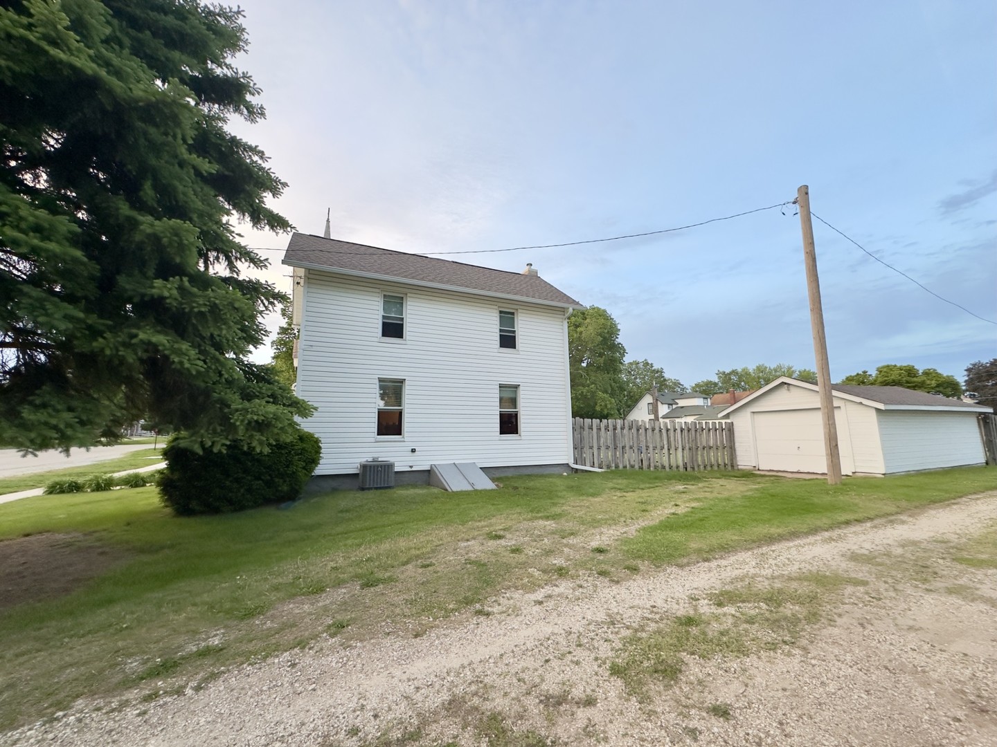 312 S Washington Street, Sheffield, IL 61361