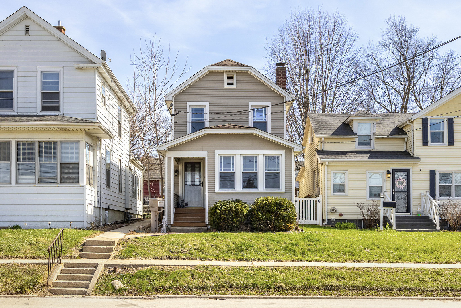 604 Illinois Street, Lemont, IL 60439